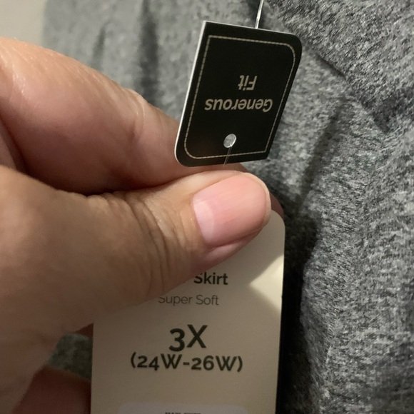 NWT maxi skirt - Picture 2 of 3